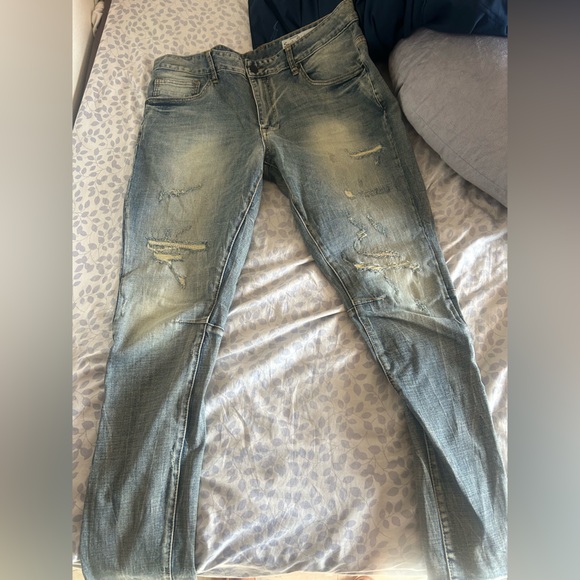 Men's Slim Fit Distressed Jeans in Light Blue